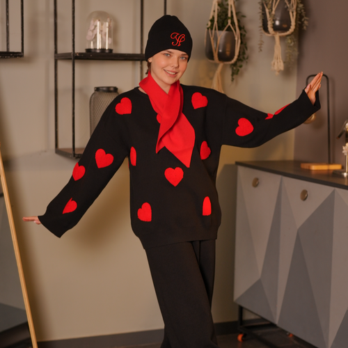 Yushe Crew Neck Heart Patterned Pullover and Pants Set